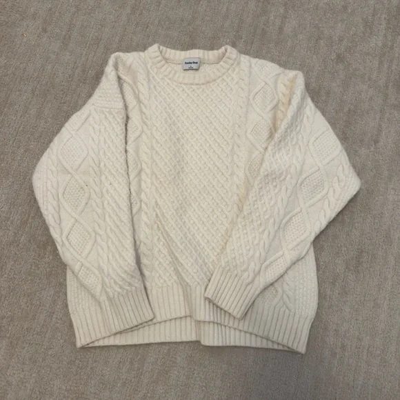 Aritzia Sunday Best Peggy Sweater - Picture 2 of 5